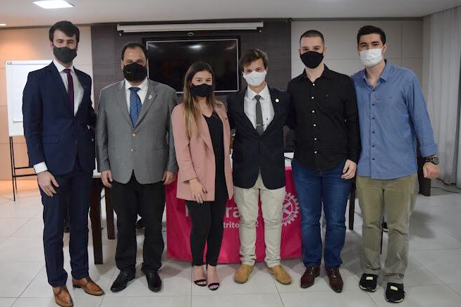 Cerimônia marca fundação do Rotaract Club em Gaspar