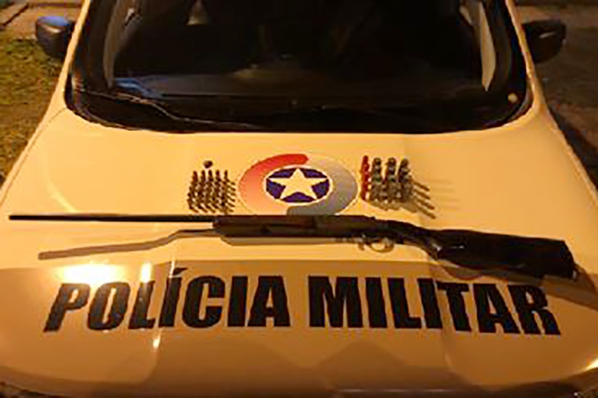 Homem tenta fugir pelo forro do telhado após agredir companheira no Santa Terezinha, em Gaspar
