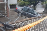 Concessionária de veículos é atingida após acidente de trânsito em Blumenau