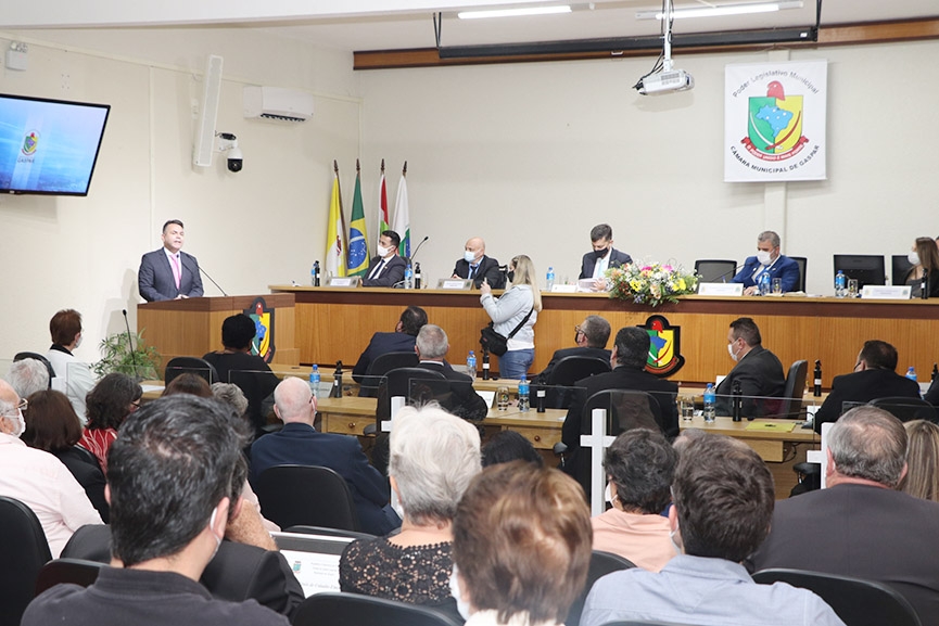 Câmara de Gaspar entrega títulos de Cidadão Emérito e Cidadão Honorário
