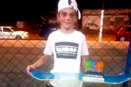 Skatista de 12 anos de Gaspar vence campeonato no Paraná