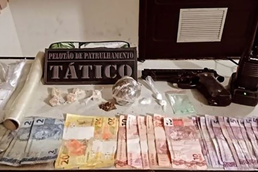 Dois traficantes são presos pelo PPT de Gaspar no bairro Figueira
