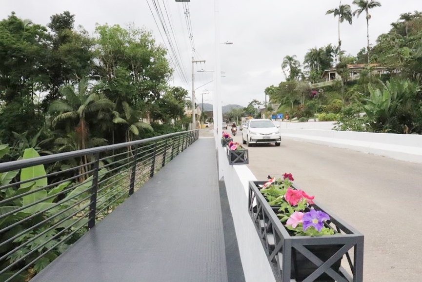 Ponte do Alvorada é totalmente liberada após conclusão em obra na passarela