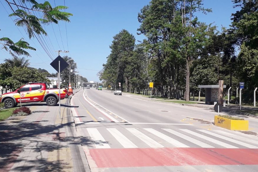 Ciclista é hospitalizado após atropelamento na rua Itajaí, em Gaspar