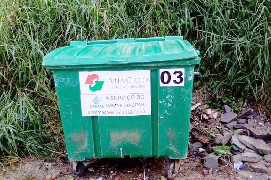 Coleta de lixo de Gaspar sofre atrasos ap�s trabalhadores testarem positivo para Covid-19