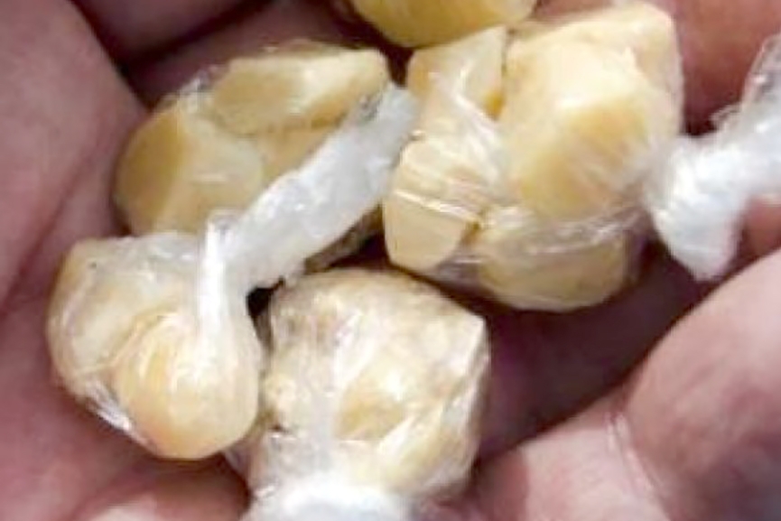 Adolescente tenta fugir da PM e é apreendido com pedras de crack