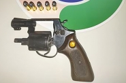 PM prende homem por ameaça e porte ilegal de arma de fogo em Ilhota
