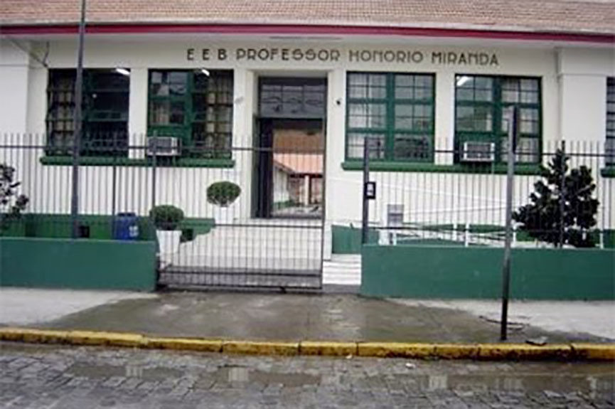 Alesc realiza sessão solene na Escola Honório Miranda para comemorar 88 anos de Gaspar