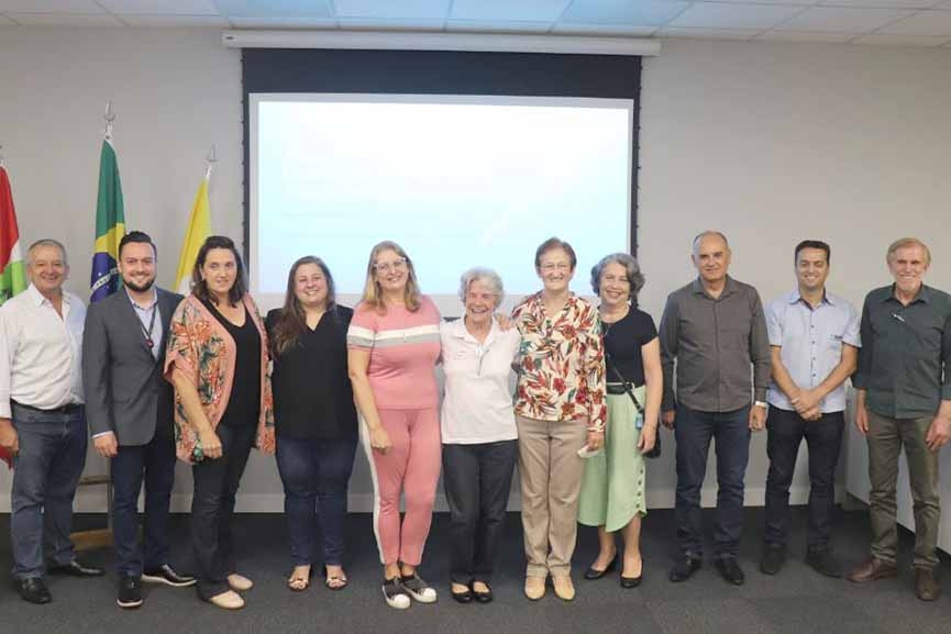 Membros do Conselho Curador do Arquivo Histórico de Gaspar são empossados