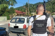 Preso terceiro homem que tentou matar jovem a pedradas e facadas em Ilhota