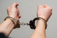Homem com mandado de prisão em aberto por tráfico de drogas é preso no Figueira