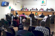 Vereadores de Gaspar aprovam projeto que adequa salário dos educadores ao piso nacional