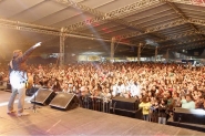 Show do cantor gospel Fernandinho reúne mais de 6 mil pessoas e abre a ExpoGaspar