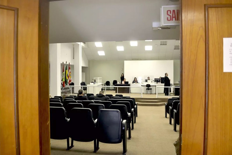 Me que matou filho recm-nascido a tesouradas  condenada em Blumenau