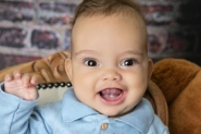 Família arrecada dinheiro e gasparense com assimetria craniana se prepara para cirurgia