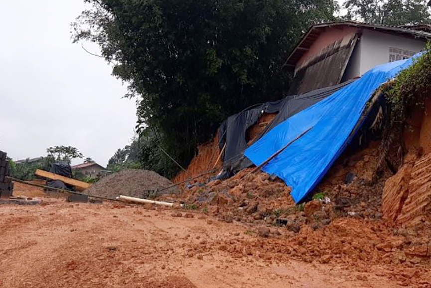 Gaspar registra deslizamentos de terra e Defesa Civil segue em estado de atenção