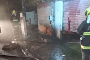 Loja de conserto de bicicletas pega fogo no Centro de Ilhota