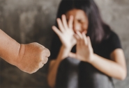 Homem  preso por agredir e manter companheira em crcere privado em Ilhota