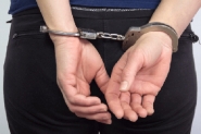 Mulher é presa por tráfico de drogas em Gaspar