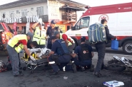 Dois jovens são hospitalizados após acidente de moto em Gaspar