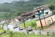 Bandidos assaltam cooperativa e fazem reféns no Braço do Baú, em Ilhota