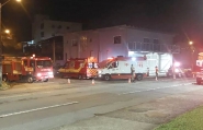 Jovem morre após colidir moto contra fachada de sala comercial em Blumenau