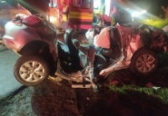 Quatro pessoas morrem ap�s carro colidir contra �rvore em Pouso Redondo