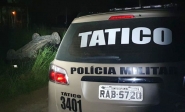 Após perseguição e troca de tiros, PM recupera carro e prende suspeitos de assaltos em Gaspar