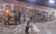 Empresa de resíduos têxteis pega fogo na BR-470,em Gaspar