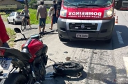 Colisão entre carro e moto deixa duas jovens feridas na Rodovia Jorge Lacerda, em Ilhota