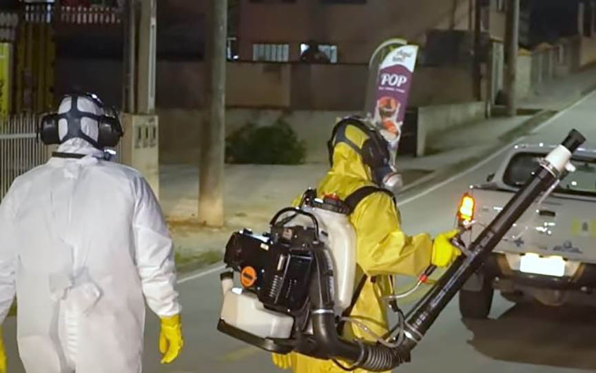Secretaria de Sa�de de Gaspar aplica inseticida em ruas do Bela Vista nesta quinta