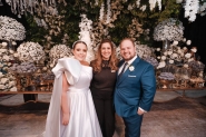 Cerimonialista Tati Gonzaga assina casamento em grande estilo na Associação Bunge, em Gaspar