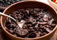 Jeep Clube de Gaspar promove feijoada beneficente em prol da Conferência Vicentina