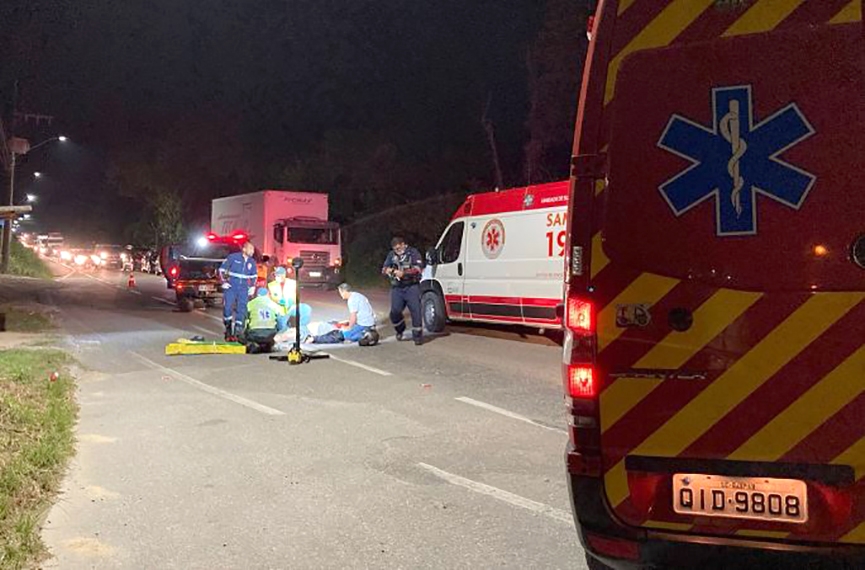 Motociclista e gestante são levados ao hospital após colisão frontal na Ivo Silveira, em Gaspar