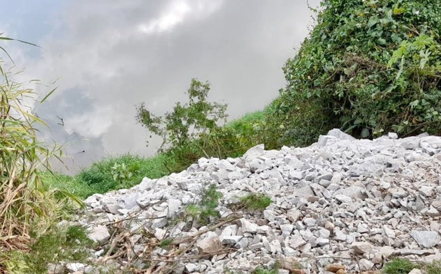 Rua do bairro Sete de Setembro recebe obra de contenção