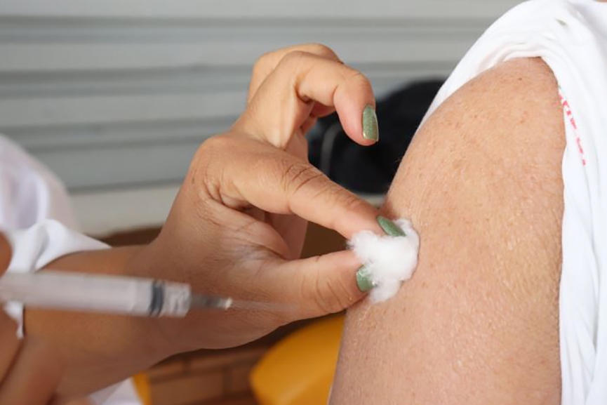 Saúde realiza mais de dois mil atendimentos durante o Dia D de vacinação