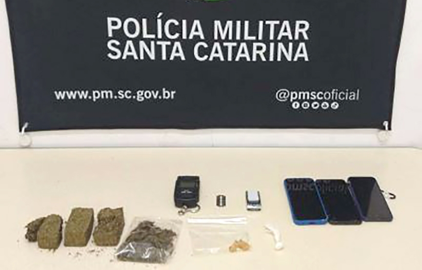 Traficante de 23 anos é preso no Centro de Ilhota
