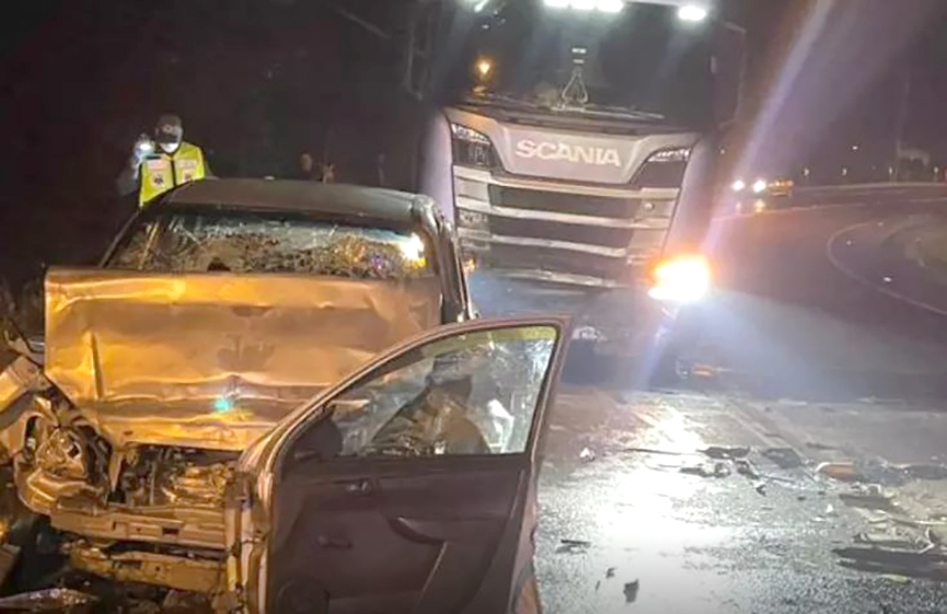 Três pessoas do mesmo carro morrem em grave acidente em Rio do Sul