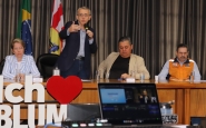 Prefeito de Blumenau apresenta Plano Municipal de Segurana Escolar