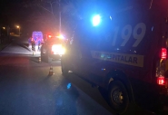 Moto colide contra muro e duas pessoas ficam feridas em Ilhota