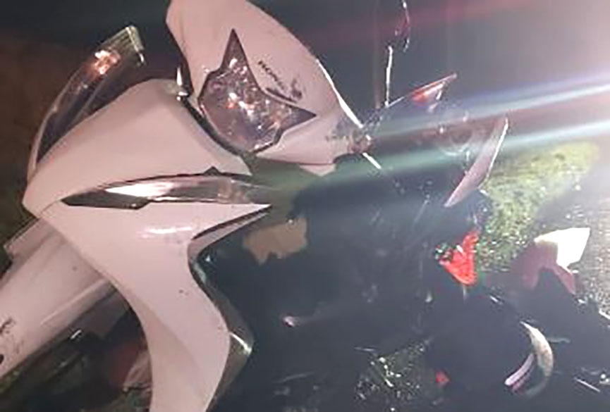Moto e ônibus colidem na BR-470, em Ilhota, e motociclista é hospitalizado
