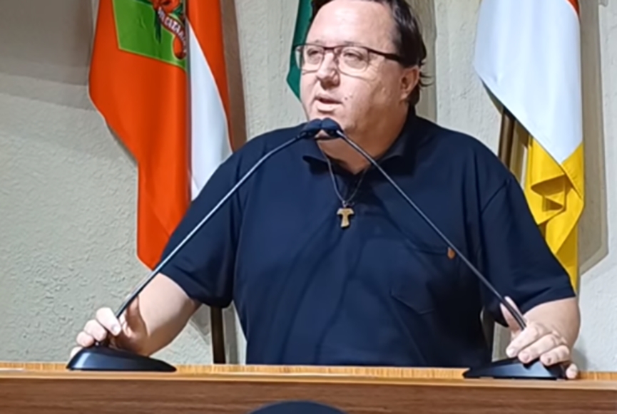 Vereadores de Gaspar aprovam mo��o contra a legaliza��o do aborto