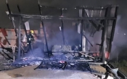 Fogo destrói casa em Ilhota e incêndio pode ter sido criminoso