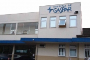 Técnicos de enfermagem fazem manifestação e Hospital de Gaspar emite nota oficial