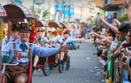 Desfile da Oktoberfest é novamente adiado por conta das chuvas