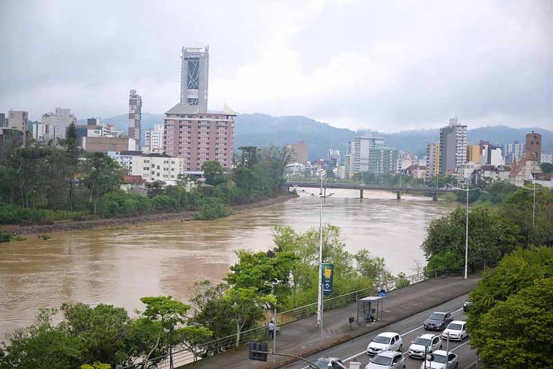 Blumenau decreta situa��o de emerg�ncia por conta das chuvas