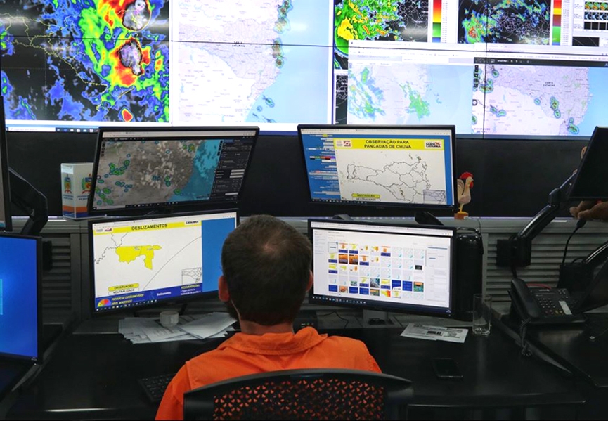 Previs�o indica chuva intensa e temporais em Santa Catarina at� s�bado