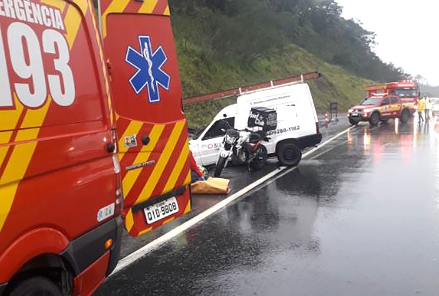 Motorista que causou acidente na BR-470, em Gaspar, estava bbado e dirigia carro roubado