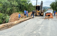 Abastecimento de �gua � temporariamente interrompido na rua Vidal Flavio Dias, no Belchior