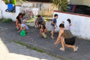 Natal solid�rio do grupo Amigos de Vegas arrecada balas e brinquedos para doa��o